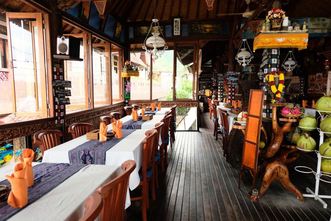 Kerti Beach Bungalow And Restaurant Padangbai  Eksteriør billede